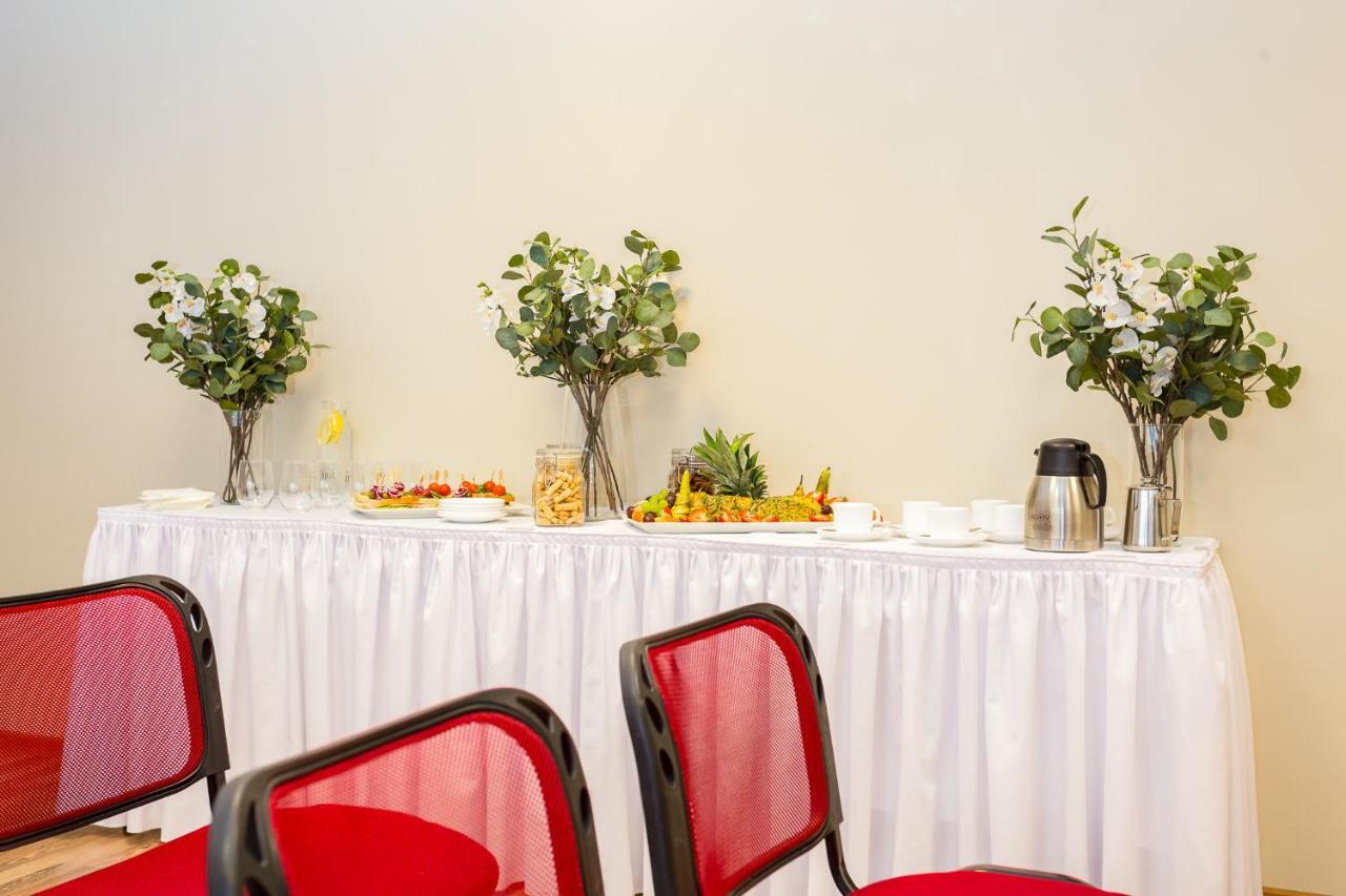 Hotel Dzingel Tallinn Ngoại thất bức ảnh