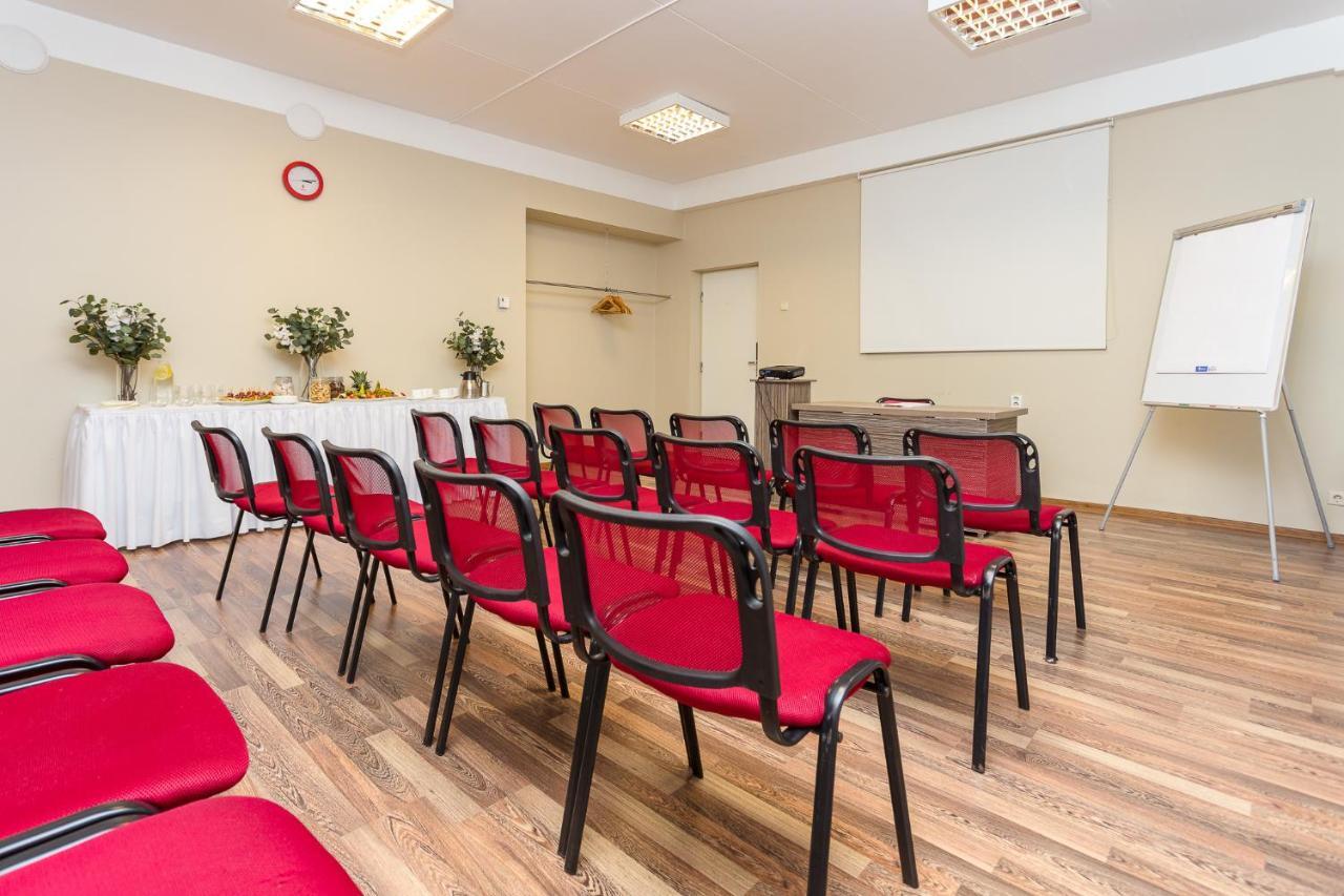 Hotel Dzingel Tallinn Ngoại thất bức ảnh